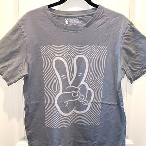 Gray, Men’s Medium, Dutch Bros Peace Sign shirt.